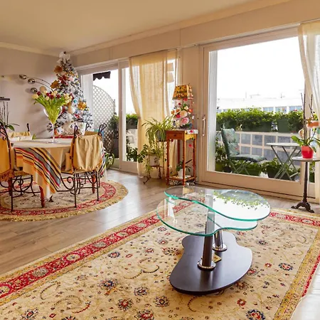 Lägenhet Cosy Duplex With The View Of Eiffel Tower *